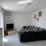 شقة Barica